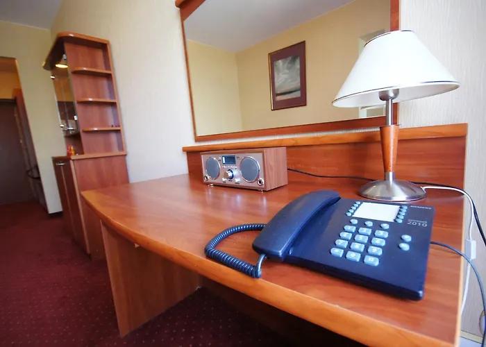 מלון Aros טיצ'י